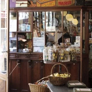 épicerie fine intérieur