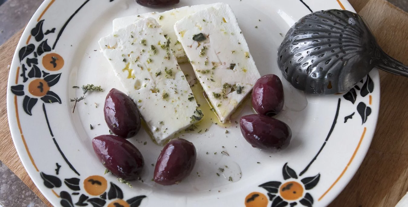 assiette feta et olives noires