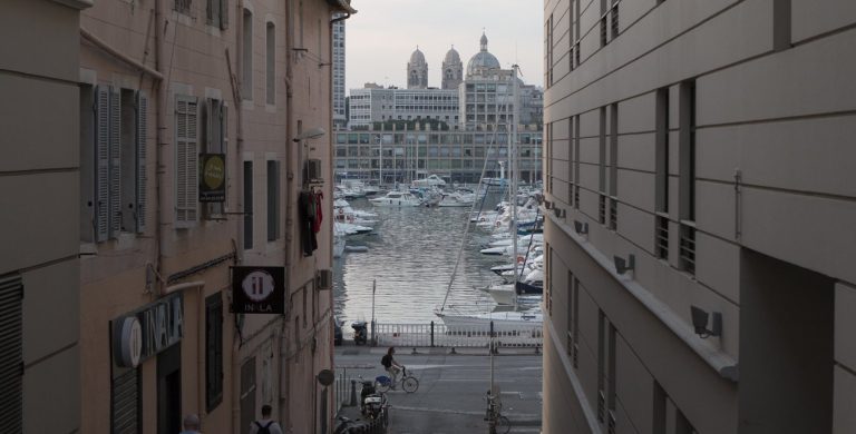 La Passerelle 52 Rue Plan Fourmiguier Marseille