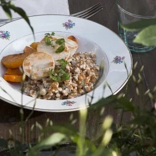 assiette de légumes et poulet