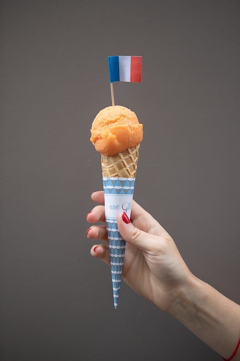 une glace a paris